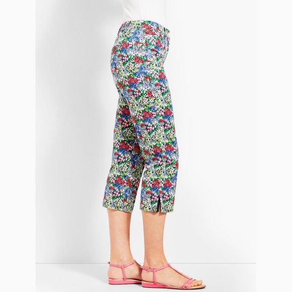 Talbots Perfect Skimmer Floral Capri Pant Size 12 - Picture 2 of 11